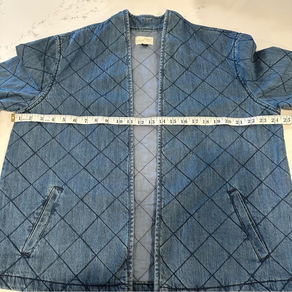 Universal Threads Open Front Quilted Denim Jacket - Picture 9 of 9